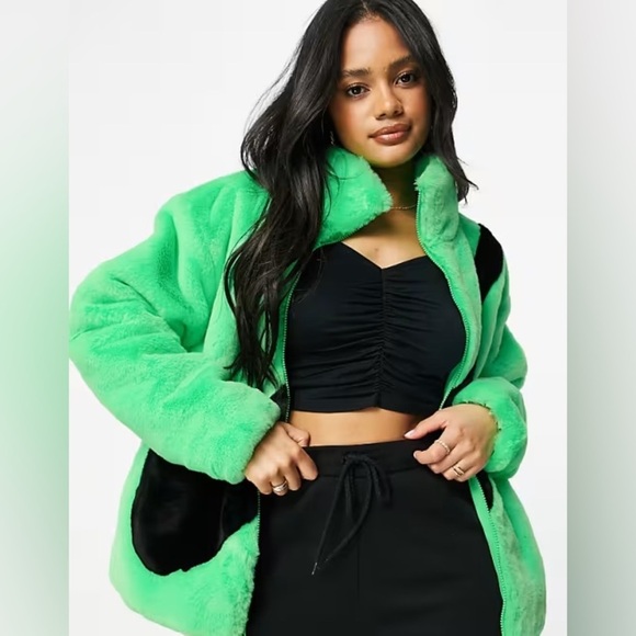 New! Nike Faux Fur Neon Green Swoosh Bomber Logo Zip Jacket 💚💚 Small - Picture 2 of 16